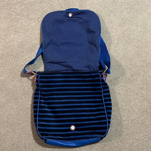 Juicy Couture Messenger Bag - Picture 5 of 5